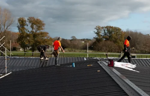 Roofing Materials Compared: Which One Lasts Longest?